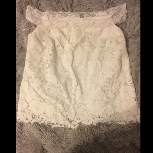 White lace off the shoulder top - Picture 1 of 3